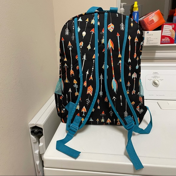 ARROW PRINT BACKPACK - Picture 5 of 16